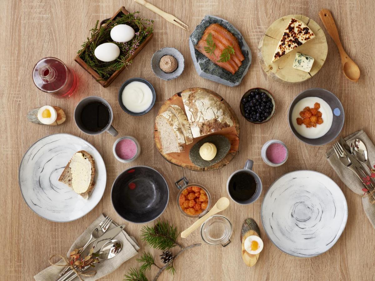 Lapland Hotels Bulevardi Helsinki Esterno foto A selection of Nordic tableware